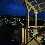 Apartment Gate *